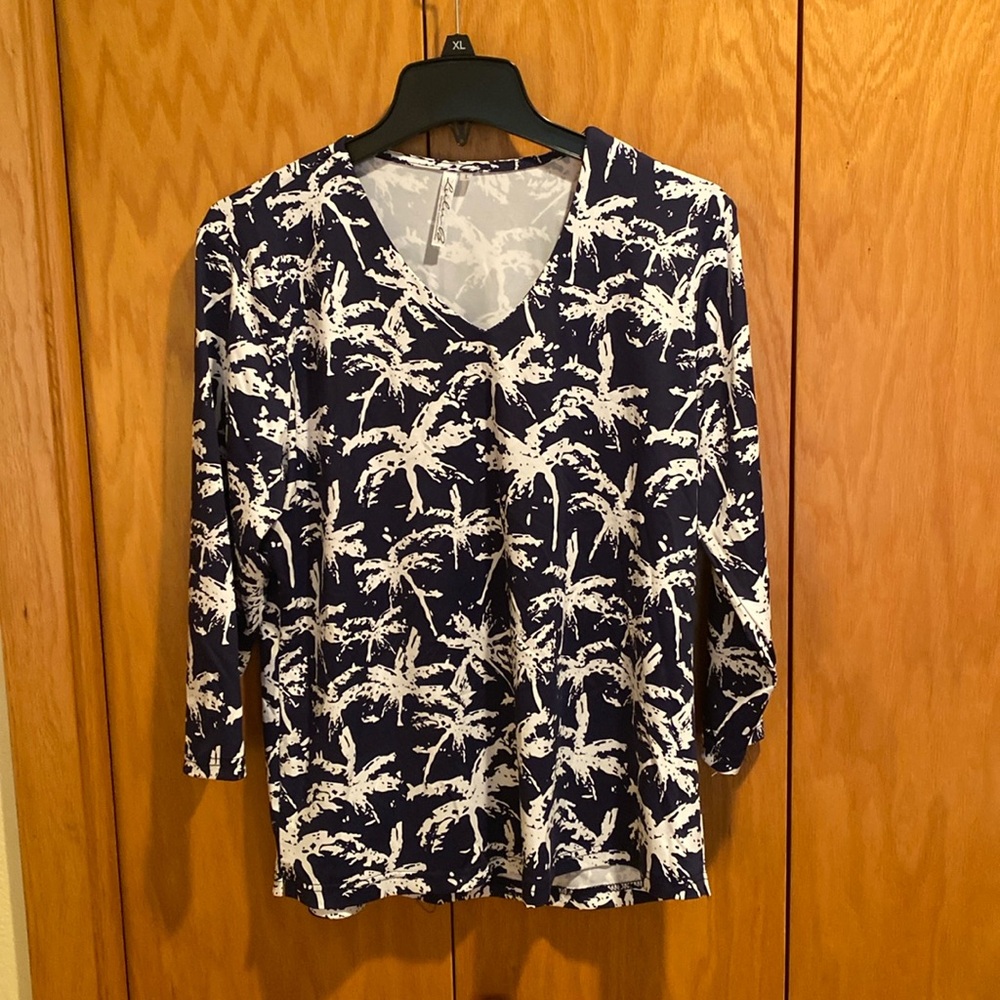 Light weight, 3/4 sleeves